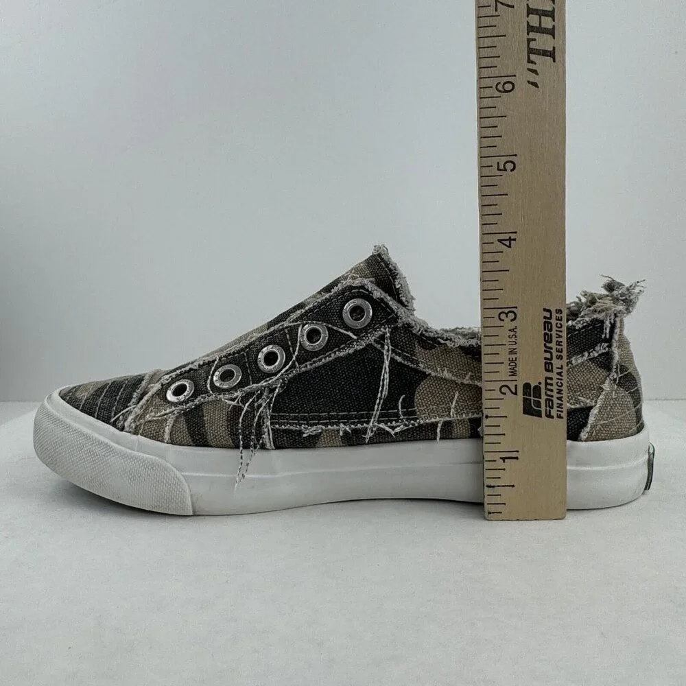 Blowfish Malibu Slip On Sneakers Womens Size 7 Multicolor Camouflage Canvas - Picture 11 of 15